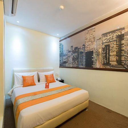 Oyo 126 Rae Hotel Kuala Lumpur Exterior photo