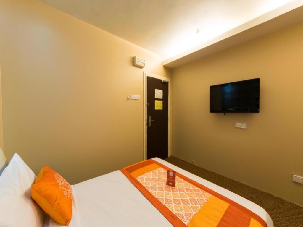Oyo 126 Rae Hotel Kuala Lumpur Exterior photo